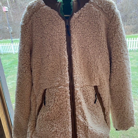 Be Boundless Sherpa Jacket/coat. - Picture 1 of 9